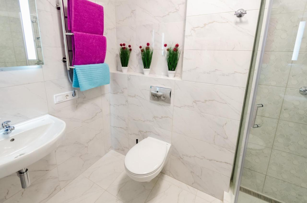 Artal Apartment On Obolonsky Avenue 16 Kijów Zewnętrze zdjęcie